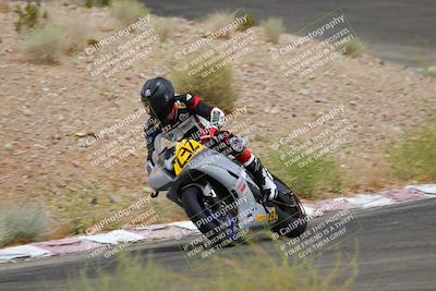 media/Jun-04-2022-WERA (Sat) [[b852bbbd55]]/Race 8 Superbike Expert Novice V7 HW/